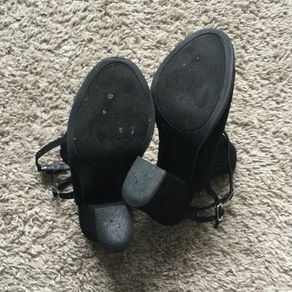 Open Heel and Toe Shoes - Picture 13 of 16